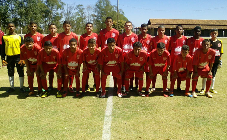 Com sete times na briga, Copa do Futuro tem jogos decisivos neste sábado