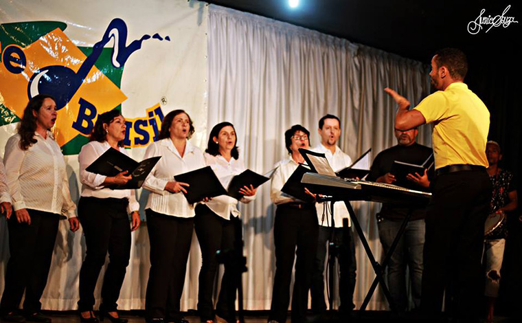  Arte Brasil prepara noite de gargalhadas e música para celebrar a Primavera