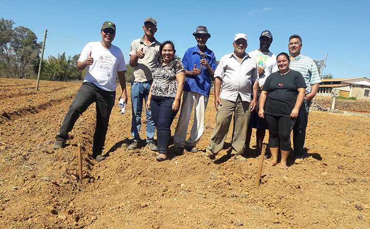 Funilândia prepara horta comunitária com produtos 100% orgânicos