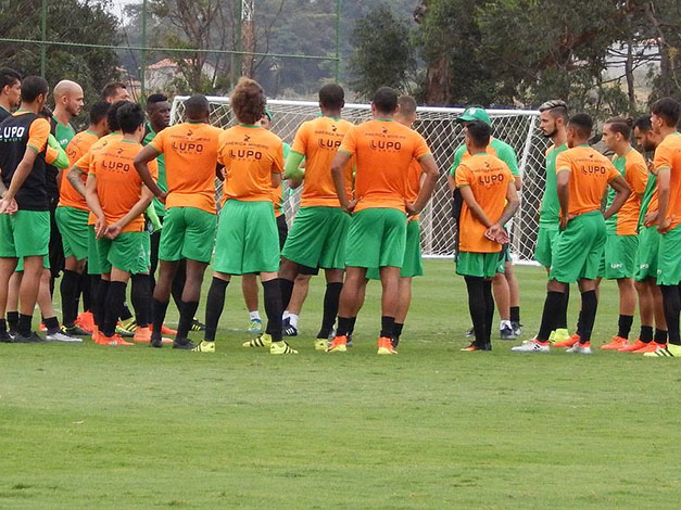 Desesperado, América encara o Inter nesta noite tentando escapar da degola