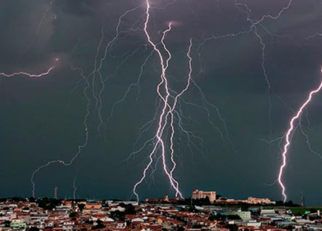 INMET faz alerta prevendo tempestades nas próximas horas em Minas Gerais