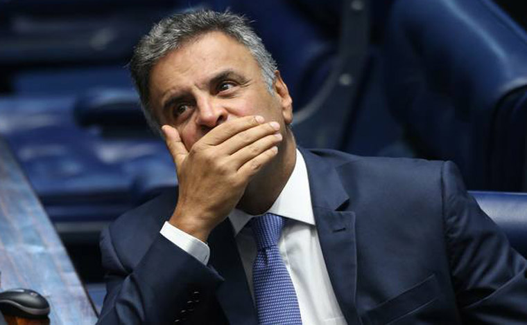 Senado derruba decisão do STF de afastar Aécio Neves