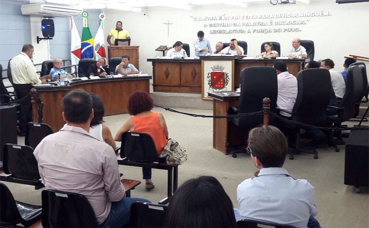 Moradores do Santa Felicidade vão à Câmara contra desapropriações