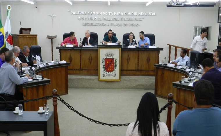 Câmara aprova pauta de votações e reunião transcorre sem polêmicas