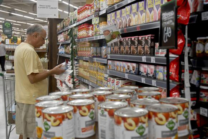 Preços de alimentos voltam a cair e aliviam a inflação 