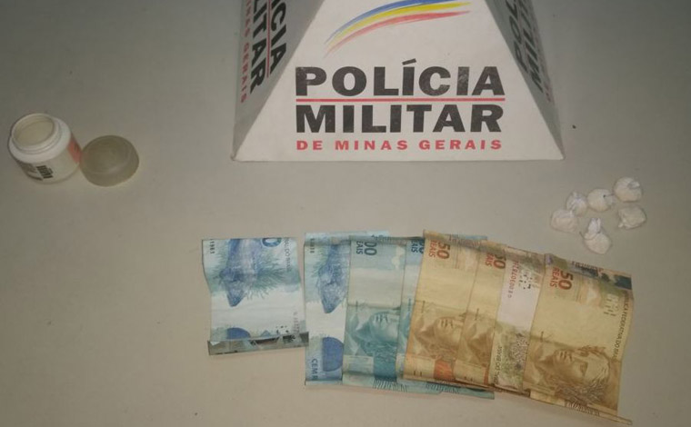 Denúncia leva polícia à prisão de traficantes em Inhaúma