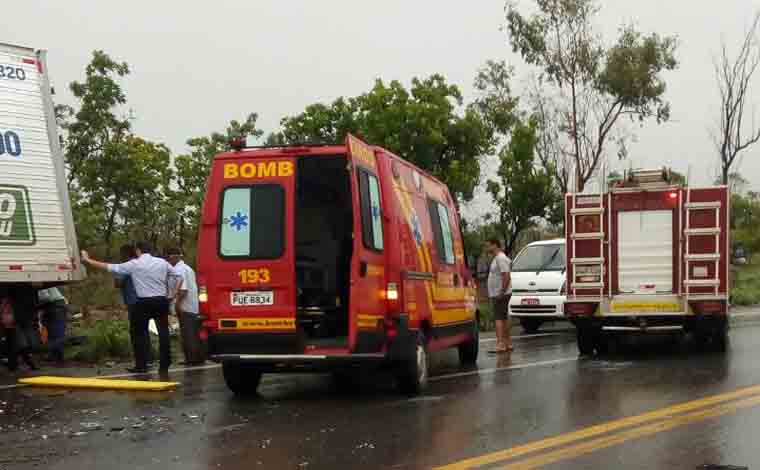 Acidentes na BR 135 deixam três mortos em Corinto e Curvelo