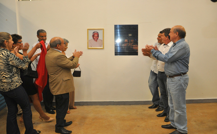 Fumep inaugura auditório fazendo homenagem póstuma a professor