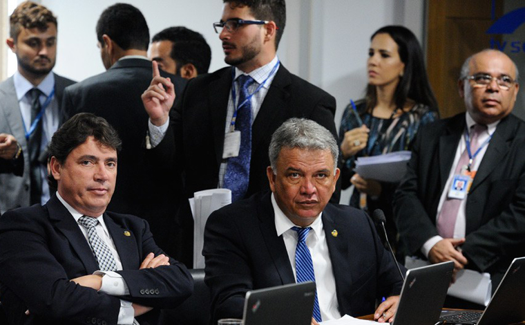  Senado aprova autorização de posse de armas para moradores da zona rural