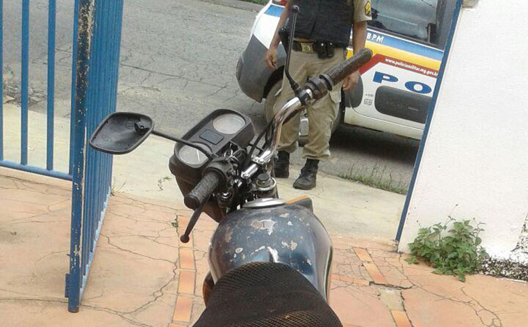 Homem com moto colonada é preso por não pagar pensão alimentícia