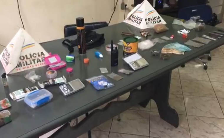 Operação em Caetanópolis termina com 16 pessoas presas com drogas 