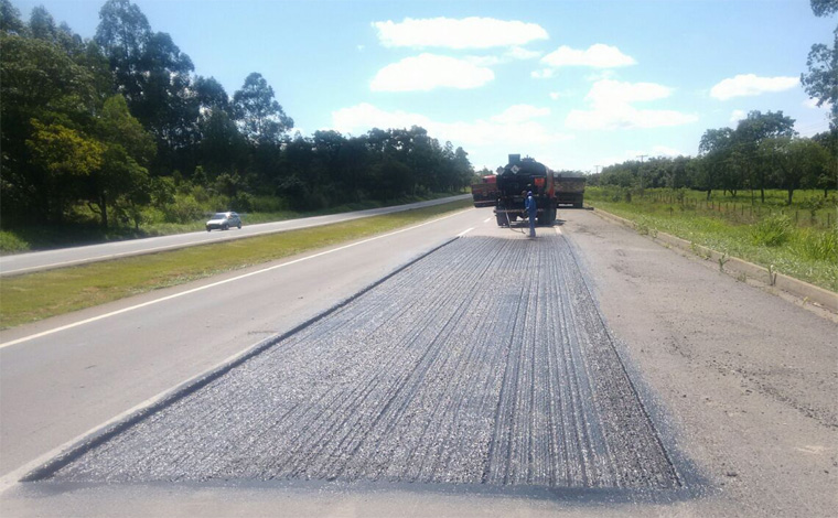 Concessionária programa obras de manutenção da BR 040 nesta semana