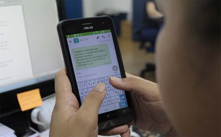 Mineiros já podem receber alertas de desastres naturais por mensagem de celular