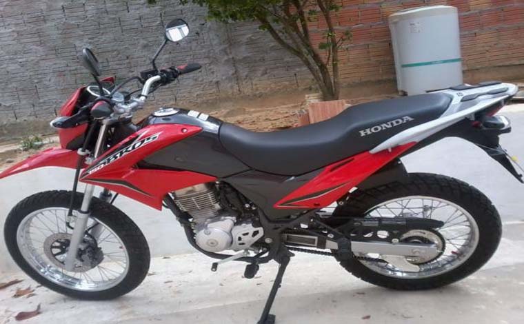 Jovem tem moto furtada no Jardim Cambuí, em Sete Lagoas