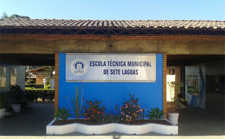 Secretaria Municipal de Educação faz chamada pública de profissionais