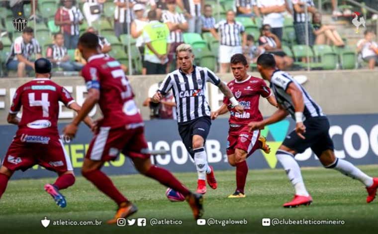 Galo começa bem, mas decepciona a torcida cedendo empate em casa