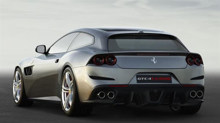 Fotos; DivulgaÃ§Ã£o - Expectativa Ã© de que modelo tenha a mesma mecÃ¢nica utilizada no GTC4 Lusso, substituto do Ferrari FF