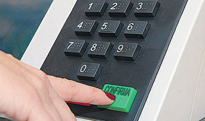 Eleitores comunicam falhas em urnas eletrônicas de Sete Lagoas à Justiça Eleitoral