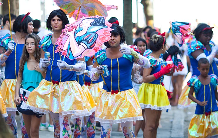 Fhemig faz alerta para o abuso de bebida alcoólica durante o Carnaval