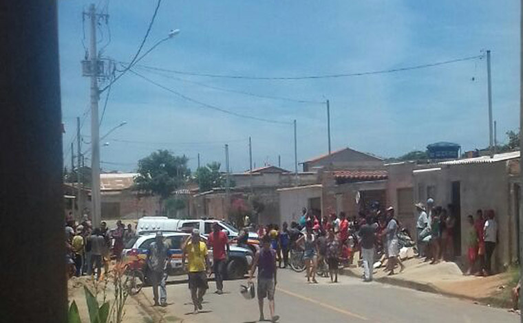 Jovem morre com tiros na cabeça no Bairro Cidade de Deus