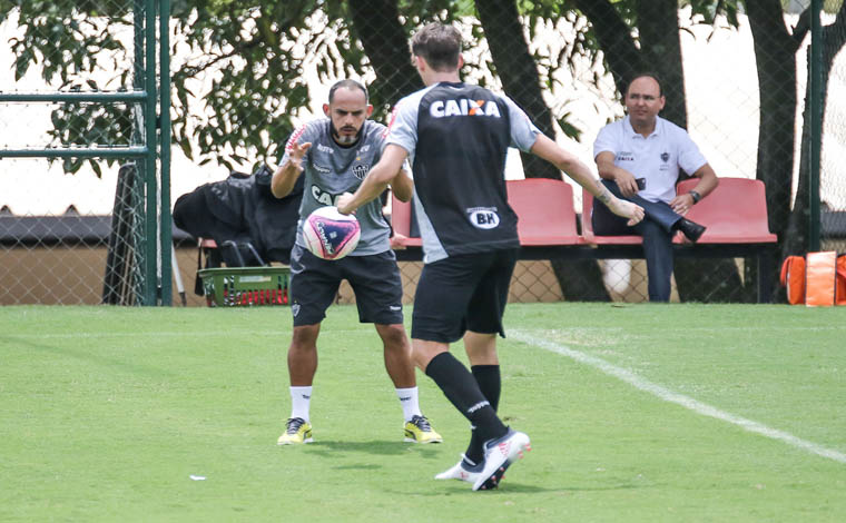 Times mineiros voltam aos treinos e Galo continua procura por técnico