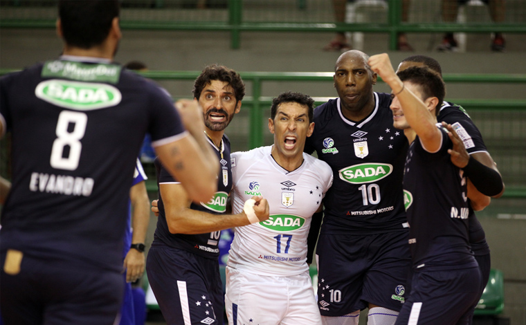 Montes Claros Vôlei enfrenta o líder da superliga neste sábado