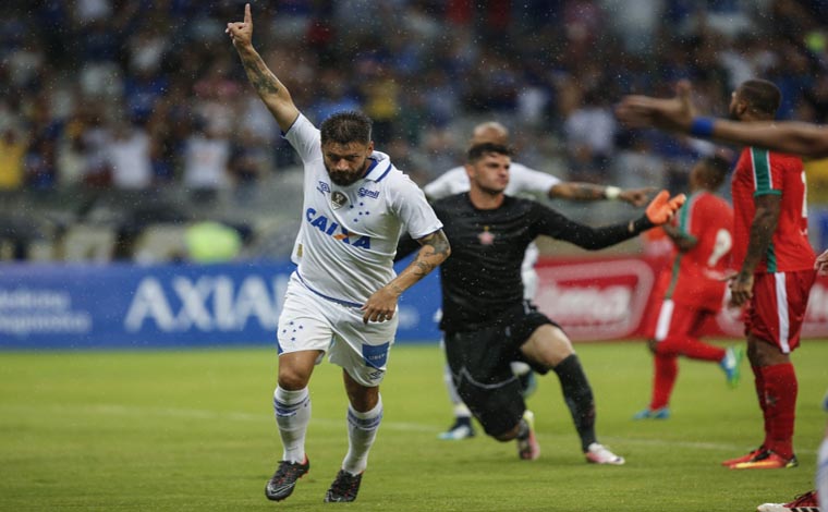 Cruzeiro segue líder do Mineiro e Democrata não sai do 0 a 0 no Módulo II