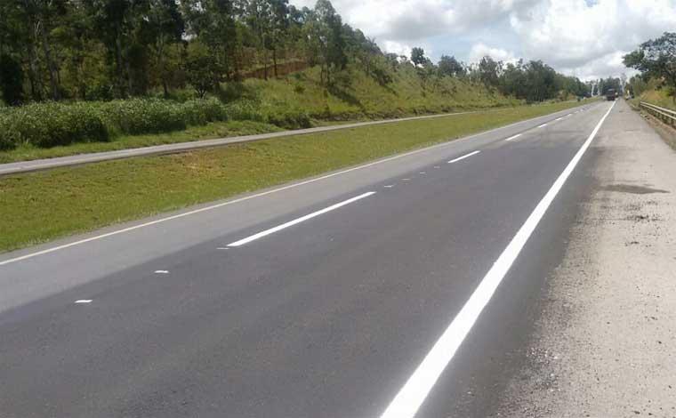 Trechos da BR040 na região continuam com obras no asfalto até sexta-feira