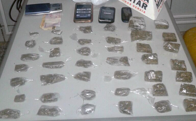 Trio é preso em flagrante traficando drogas no Interlagos II