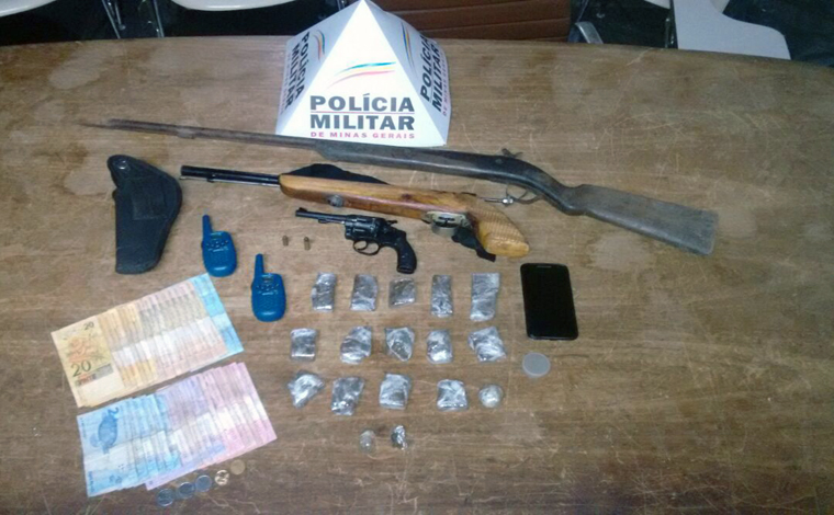 Irmão são presos com drogas e armas no Bairro Dom Camilo, em Pedro Leopoldo