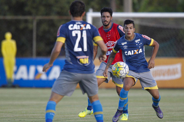 Cruzeiro joga neste sábado tentando se livrar do Z4