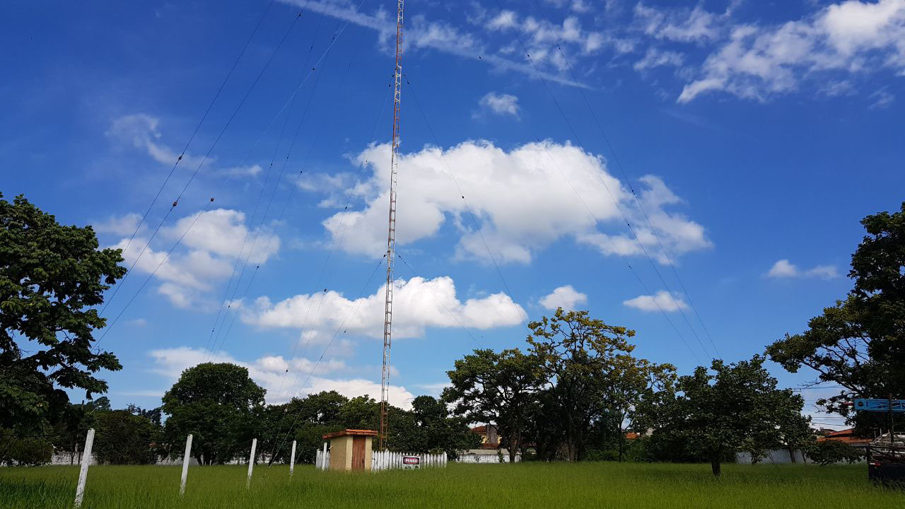 Outono começa com  sol e também expectativa de chuva forte em Minas