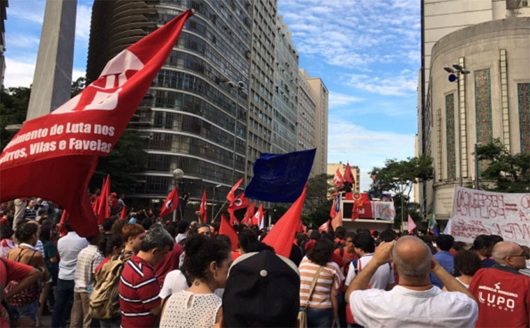 Vence prazo estipulado por Sérgio Moro e Lula não se entrega