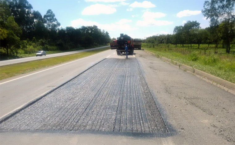 BR 040 tem obras em vários trechos da região durante toda a semana