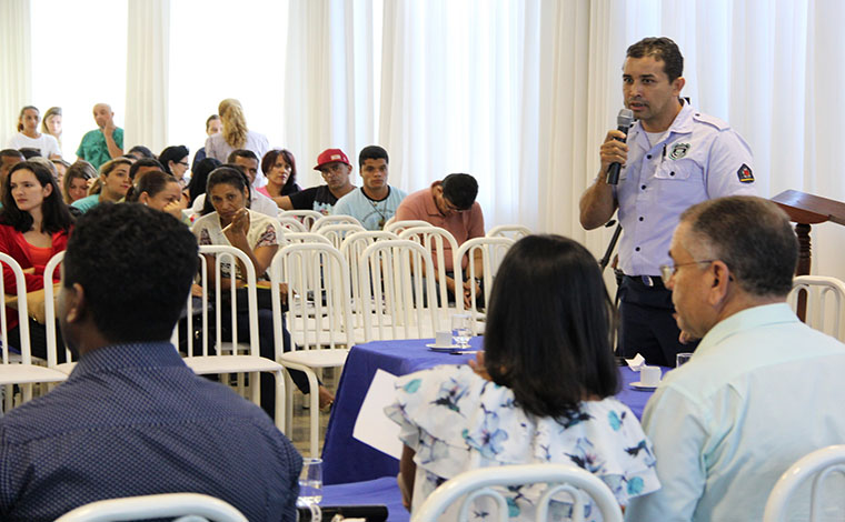 Foto: DivulgaÃ§Ã£o -  Parlamentares prometem analisar demandas de entidades envolvidas com a causa e definir metas para aprimorar as polÃ­ticas pÃºblicas relacionadas ao tema