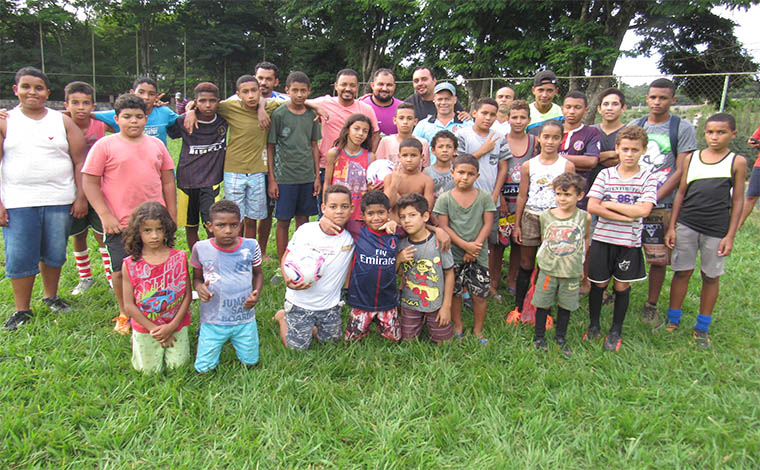 Escolinha de Futebol da Fazenda Velha já está funcionando e ainda tem inscrições abertas 