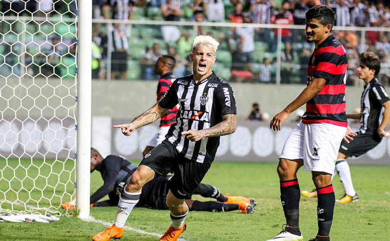 Foto: Bruno Cantini - Galo teve dificuldades, mas conseguiu bater o VitÃ³ria no IndependÃªncia