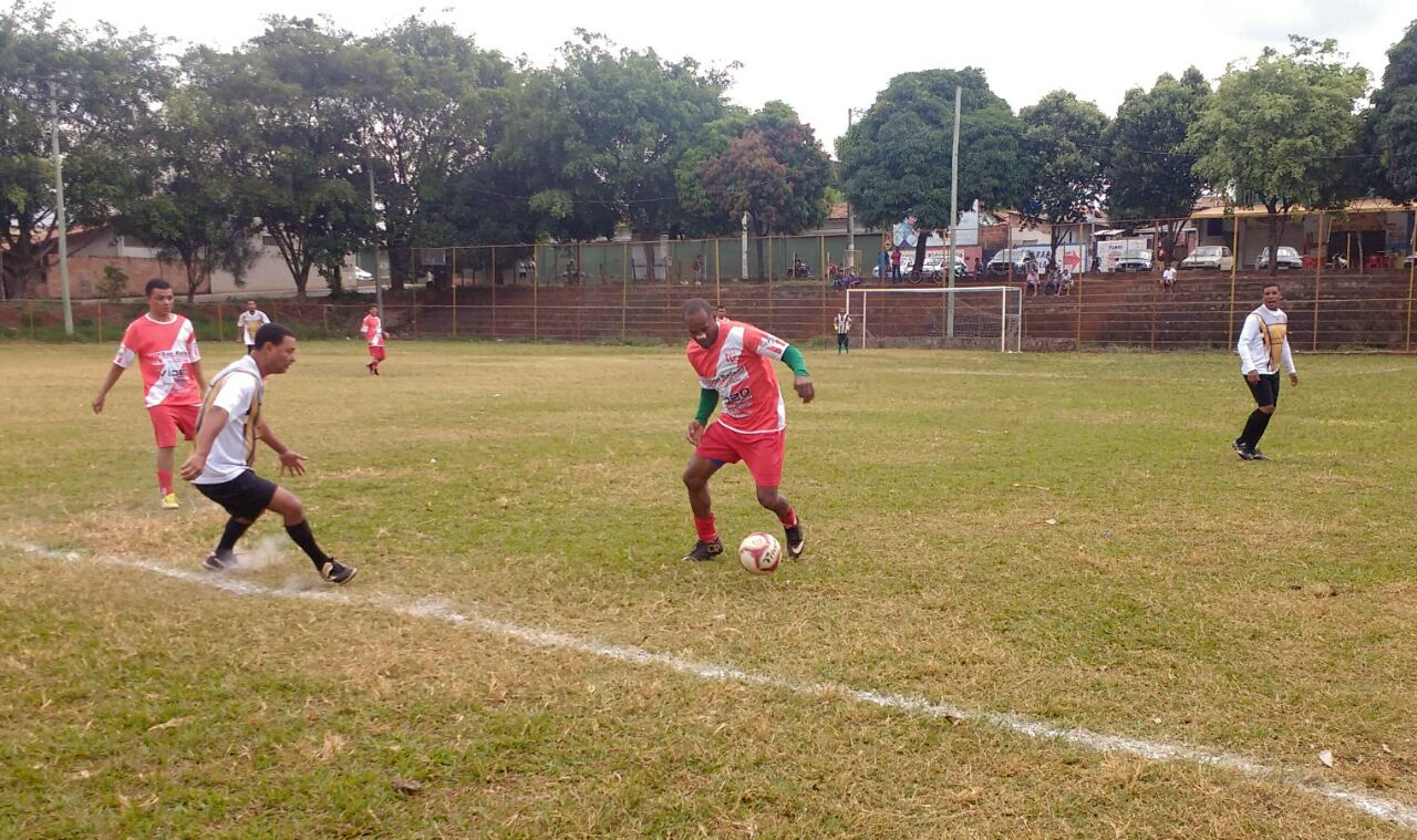 Foto: DivulgaÃ§Ã£o - Campos do Curitiba e do Serrinha vÃ£o receber confrontos no prÃ³ximo sÃ¡bado; CompetiÃ§Ã£o finalizou primeira fase com mÃ©dia de 2,56 gols por partida