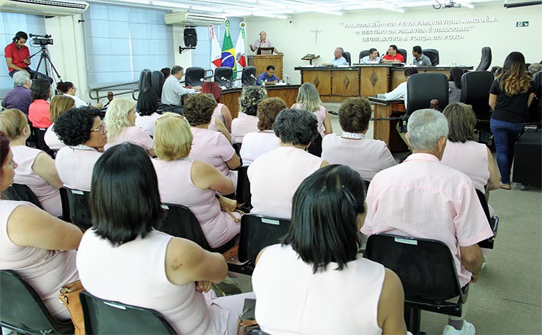 Foto: DivulgaÃ§Ã£o -  Proposta que dispÃµe sobre a distribuiÃ§Ã£o gratuita de medicamentos foi uma das quatro matÃ©rias com tramitaÃ§Ã£o encerrada no Legislativo e segue para sanÃ§Ã£o do prefeito