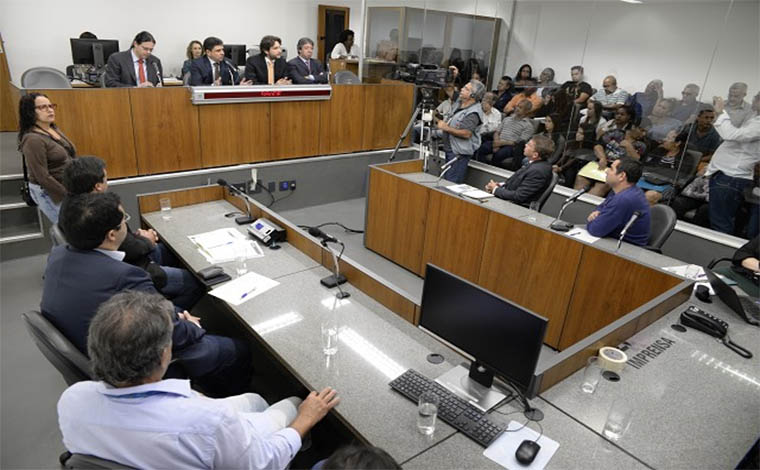 Foto:Guilherme Bergamini - Vereadores reclamaram em audiÃªncia pÃºblica na ComissÃ£o de SaÃºde do atendimento prestado a pacientes transferidos Ã s UPA`s de Belo Horizonte; Eles disseram haver preconceito com a populaÃ§Ã£o da cidade