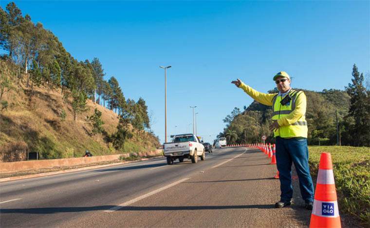 Foto: DivulgaÃ§Ã£o - Obras entre o Anel RodoviÃ¡rio de Belo Horizonte e Paraopeba poderÃ£o causar retenÃ§Ã£o do trÃ¡fego e lentidÃ£o atÃ© a prÃ³xima sexta-feira