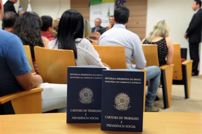 Foto: EBC - Dado se refere Ã s  taxas de desocupaÃ§Ã£o, de subocupaÃ§Ã£o por insuficiÃªncia de horas e da forÃ§a de trabalho potencial da Pnad ContÃ­nua