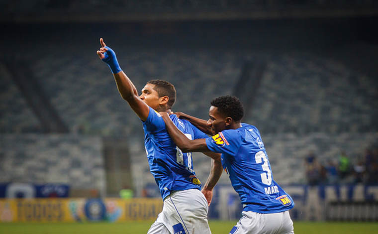 Foto: CEC - Raniel foi o grande destaque da Raposa, com boa movimentaÃ§Ã£o no ataque e marcando o gol celeste