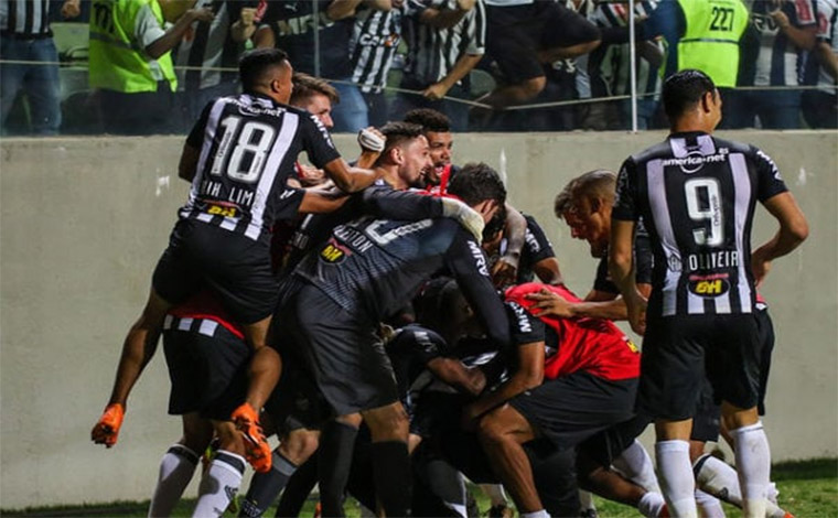 Na raça, Galo vence lanterna e descansa durante a Copa na vice-liderança