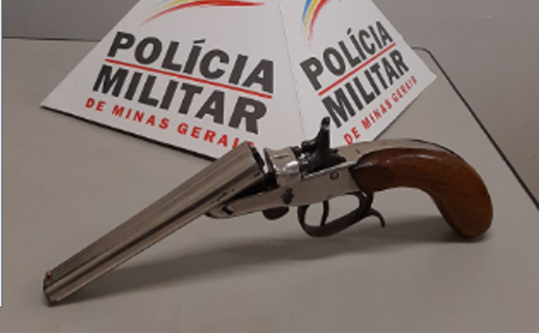 Polícia Militar prende autor por porte ilegal de arma de fogo no bairro Belo Vale