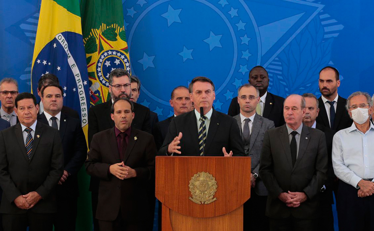 Foto: Marcello Casal - Jair Bolsonaro disse, em seu pronunciamento, que, como presidente, tem o direito de se dirigir diretamente a outros funcionÃ¡rios do governo federal, inclusive subordinados de seus ministros