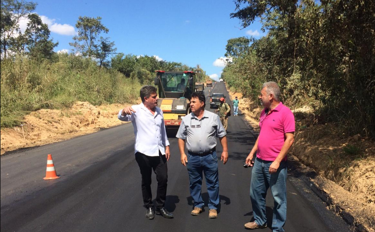 Pavimentação de trecho da estrada que liga Sete Lagoas à Silva Xavier é concluída