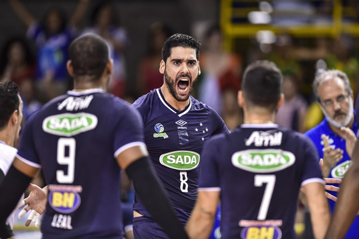 Sada Cruzeiro passeia em quadra e é tri-campeão mundial de vôlei