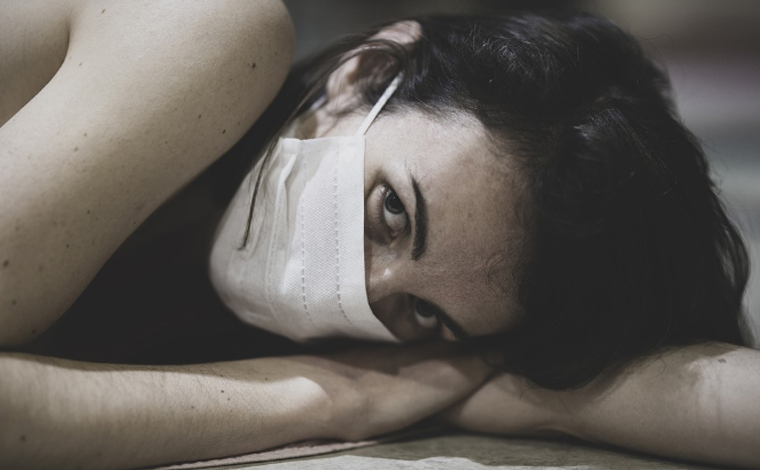 Mulheres podem estar mais expostas psicologicamente à pandemia