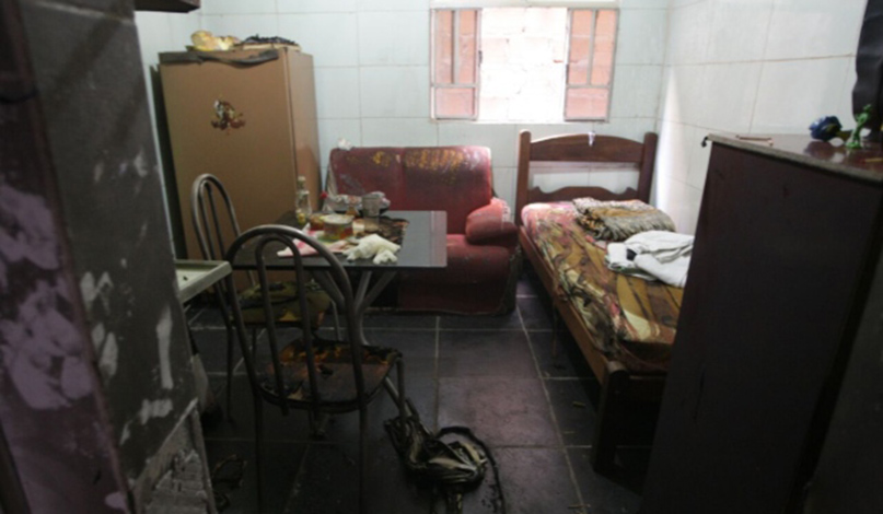 Homem ateia fogo na casa da ex-mulher em Ribeirão das Neves